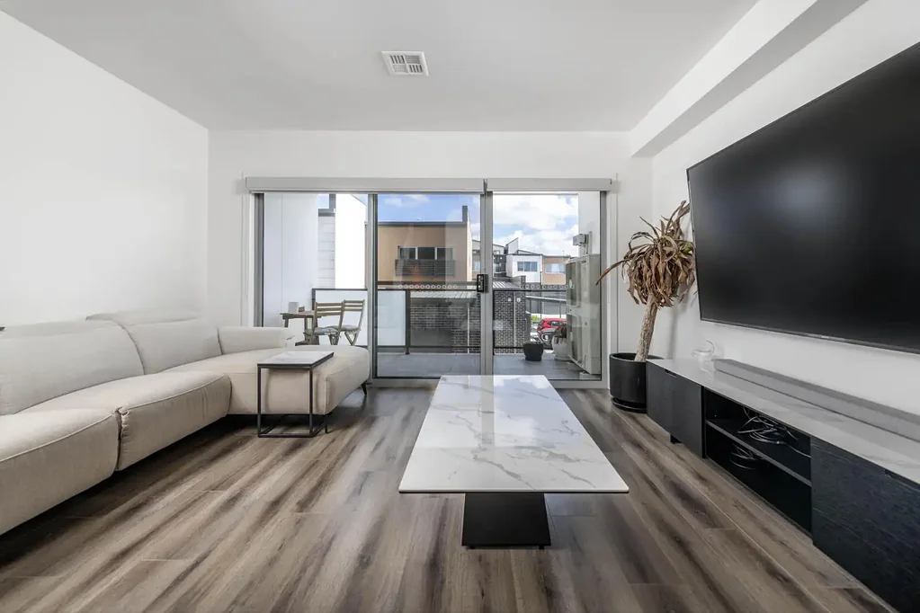 Taylor 3 Bedroom Light Filled, Spacious Living with Enhanced Views in a Prime Taylor Location