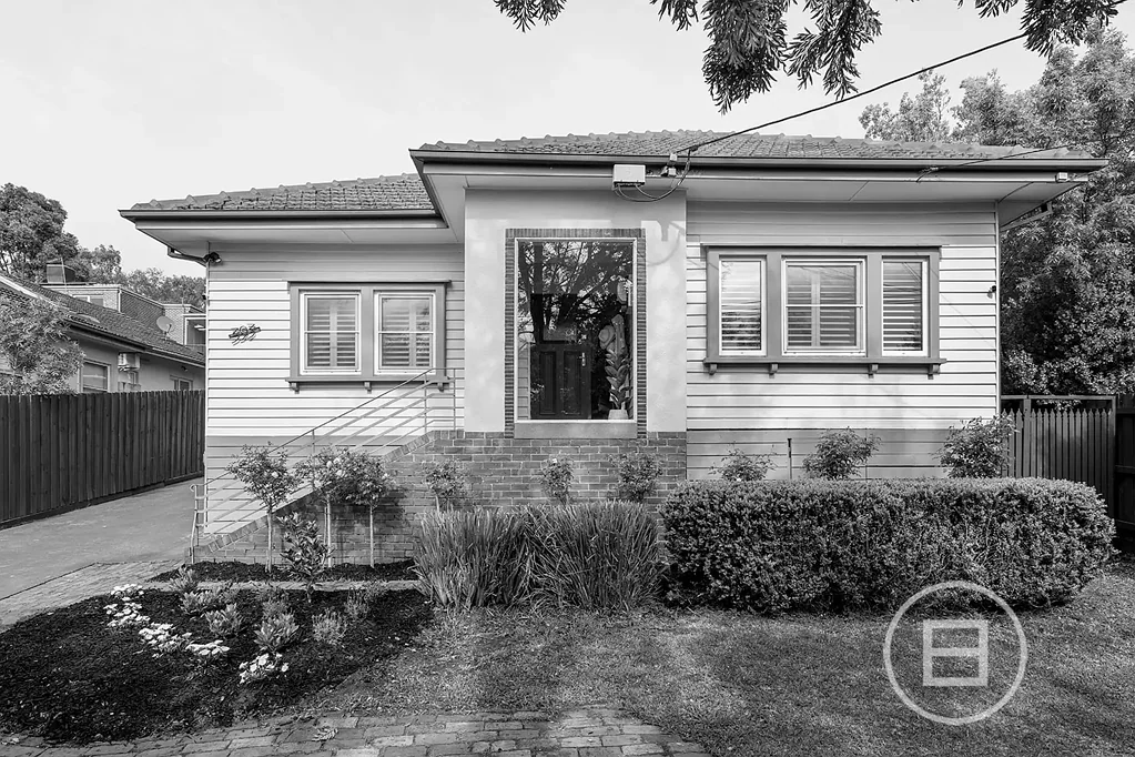 393 Pascoe Vale Road, Strathmore, VIC 3041