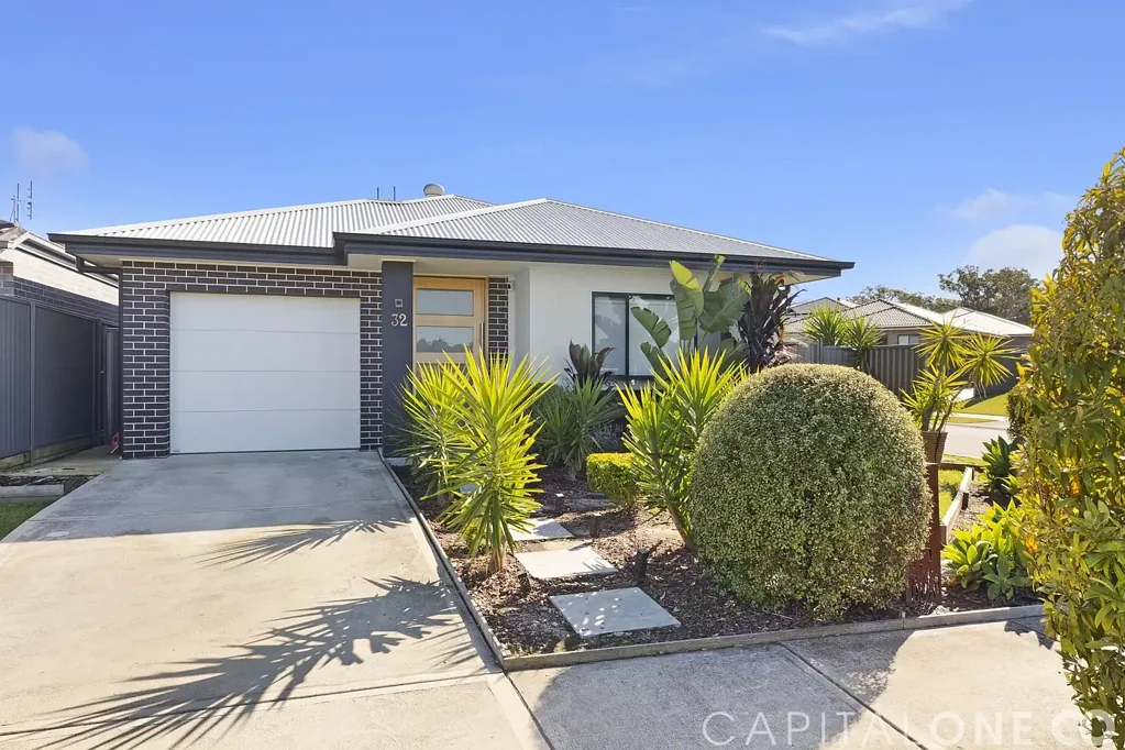 32 Cadogan Crescent, Woongarrah, NSW 2259