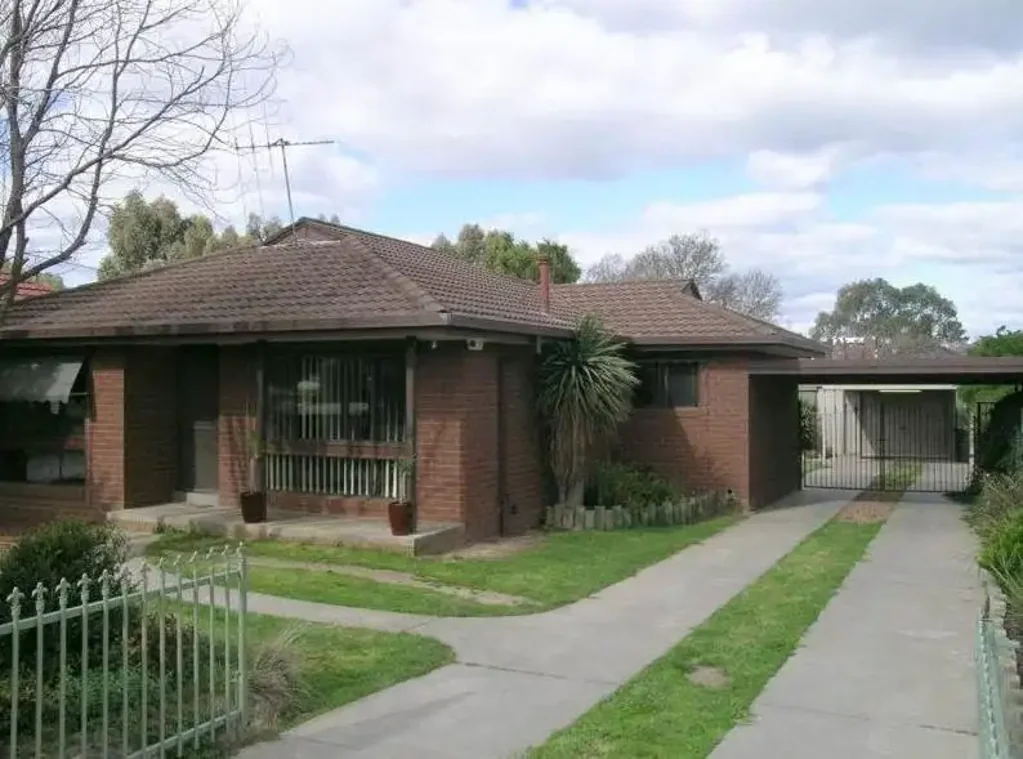 81 Mackenzie St Street, Golden Square, VIC 3555