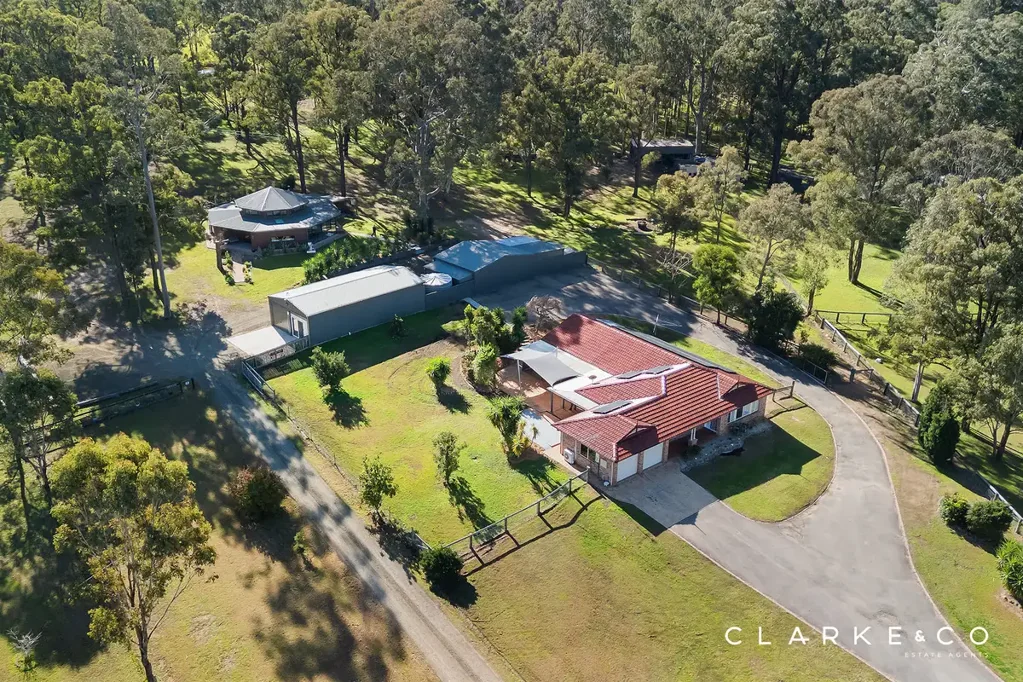 15 & 15A Nottage Hill Close, Branxton, NSW 2335