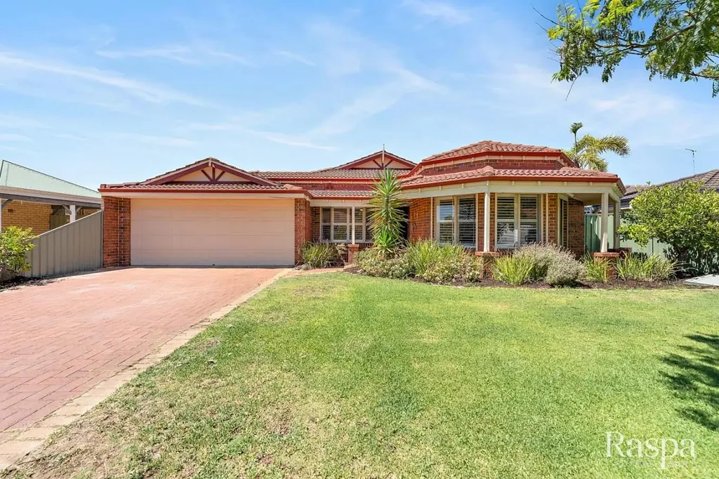 18 Delton Way, Atwell, WA 6164
