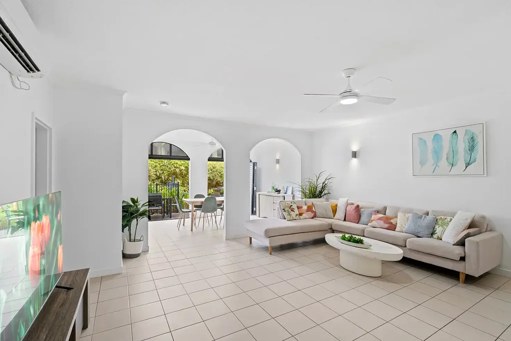 2/81-85 Cedar Road, Palm Cove, QLD 4879