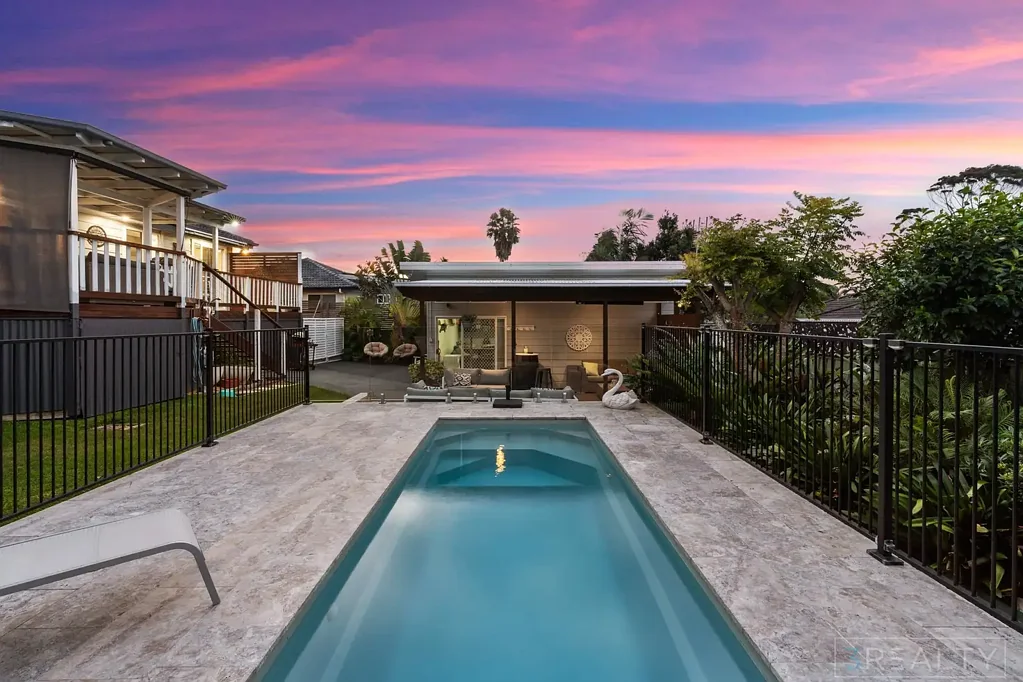 9 Caldwell Street, Caves Beach, NSW 2281