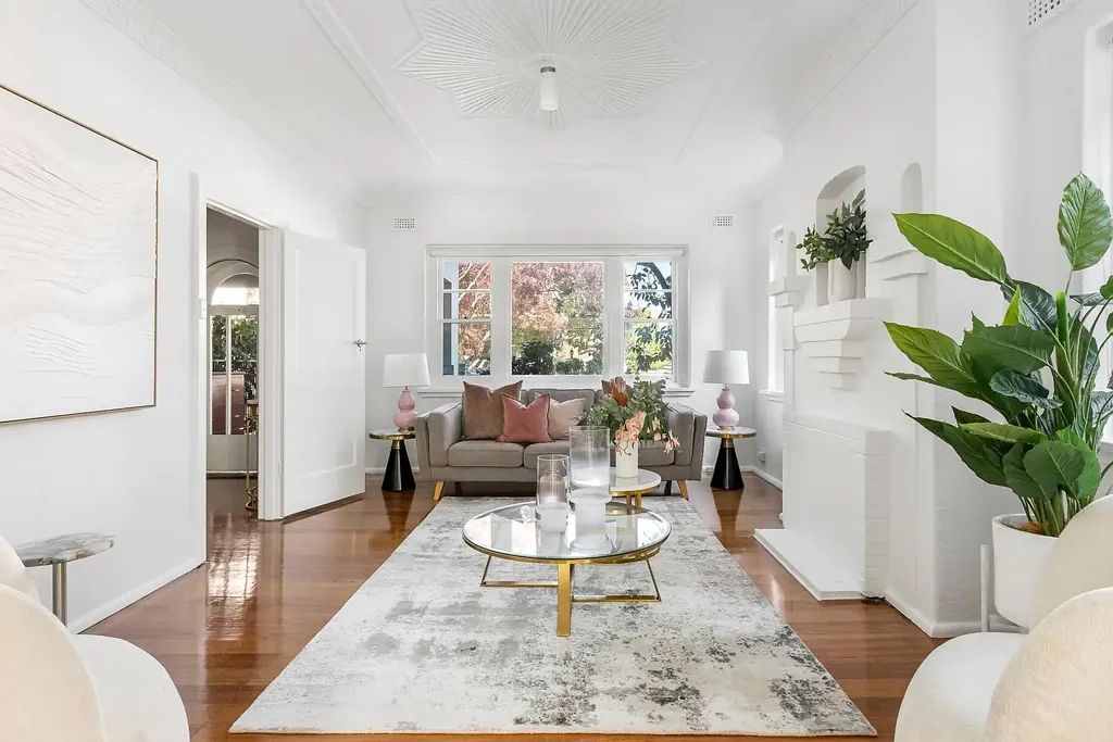 Toorak 3 Bedroom Art Deco Elegance in Blue-Chip Toorak