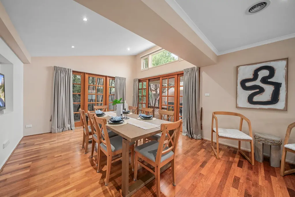 2 Hobday Place, Dunlop, ACT 2615