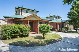 2/8 Howey Street, Gisborne