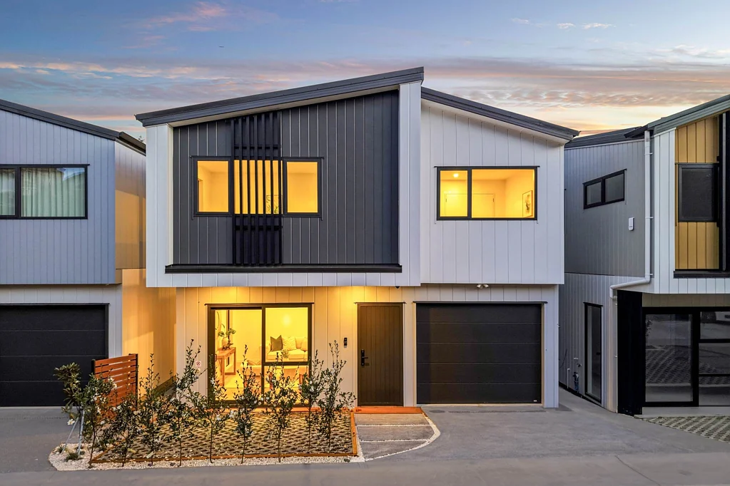 2/28 Brickworks Bay Road, Hobsonville, Waitakere City, Auckland