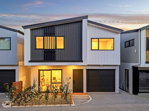 2/28 Brickworks Bay Road, Hobsonville, Waitakere City, Auckland
