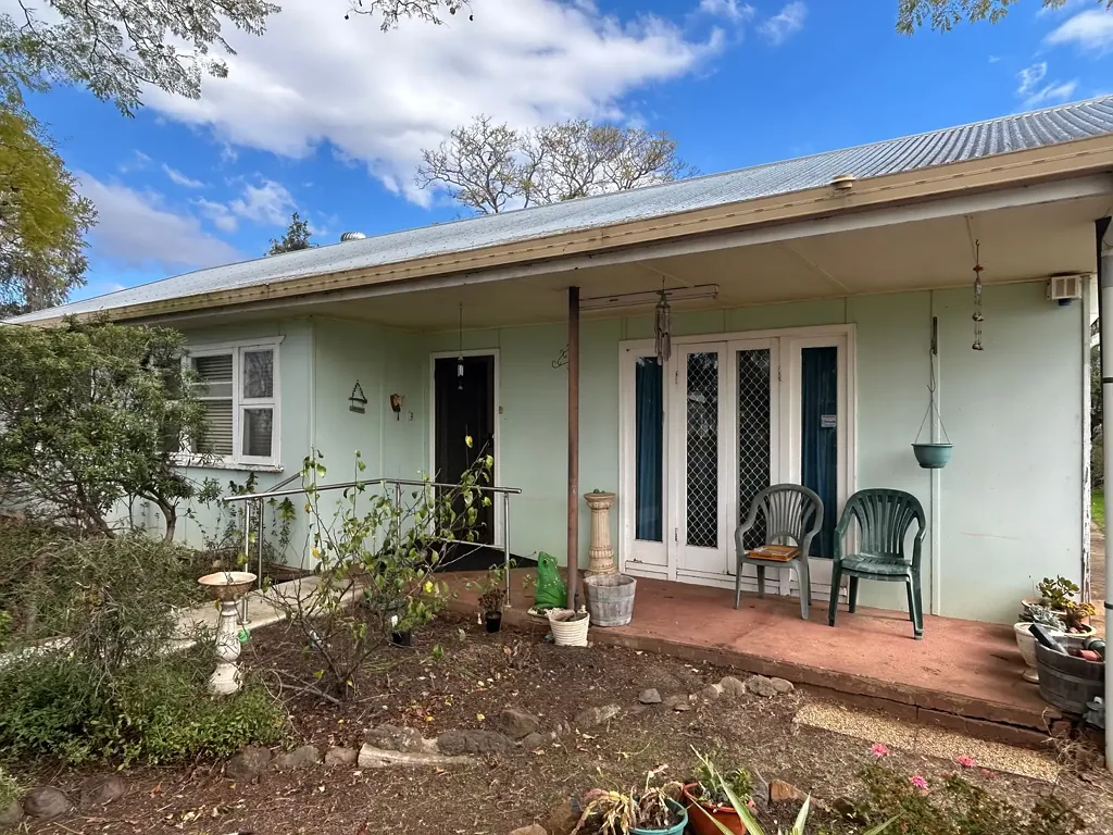 38 Cory Street, Oakey, QLD 4401