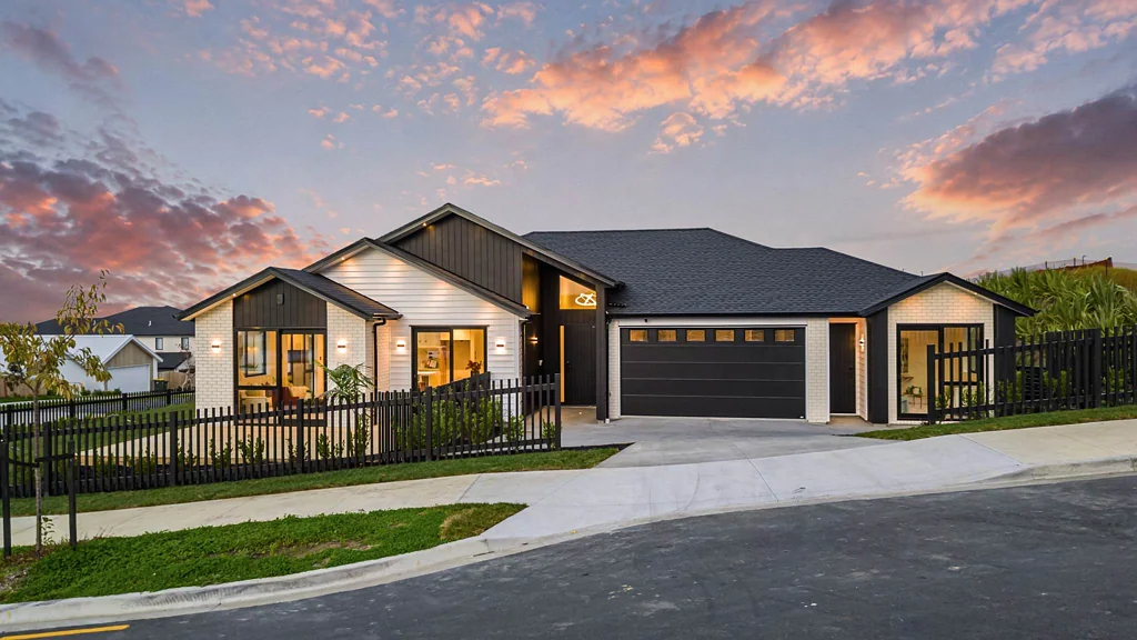 Millwater 5બેડરૂમ Multi-Generational Living with Two Entrances
