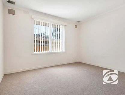 1-4/7 Macpherson Street, Dandenong, VIC 3175, 8 Kuwarto, 4 Banyo, House