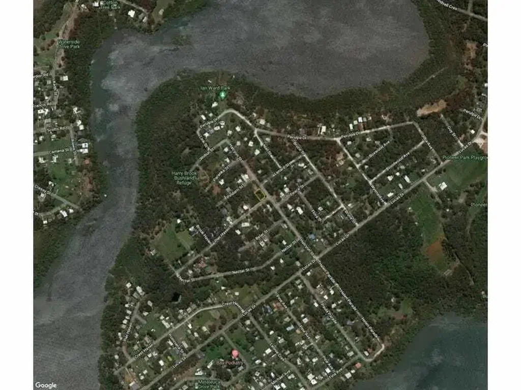 1 Pier Haven, Lamb Island, QLD 4184