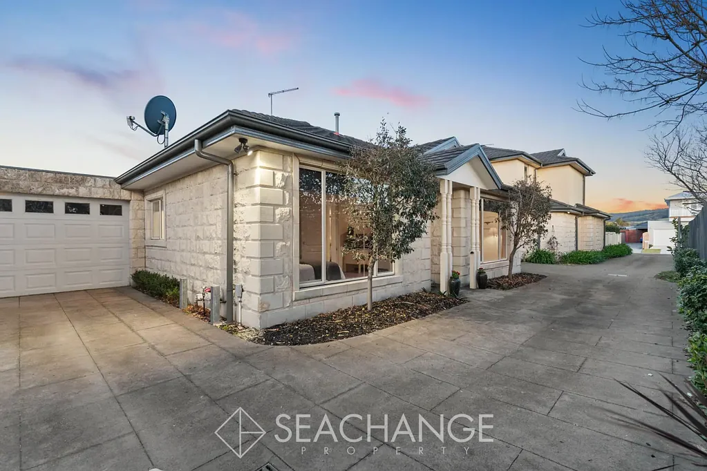 2/10 Joan Avenue, Dromana, VIC 3936