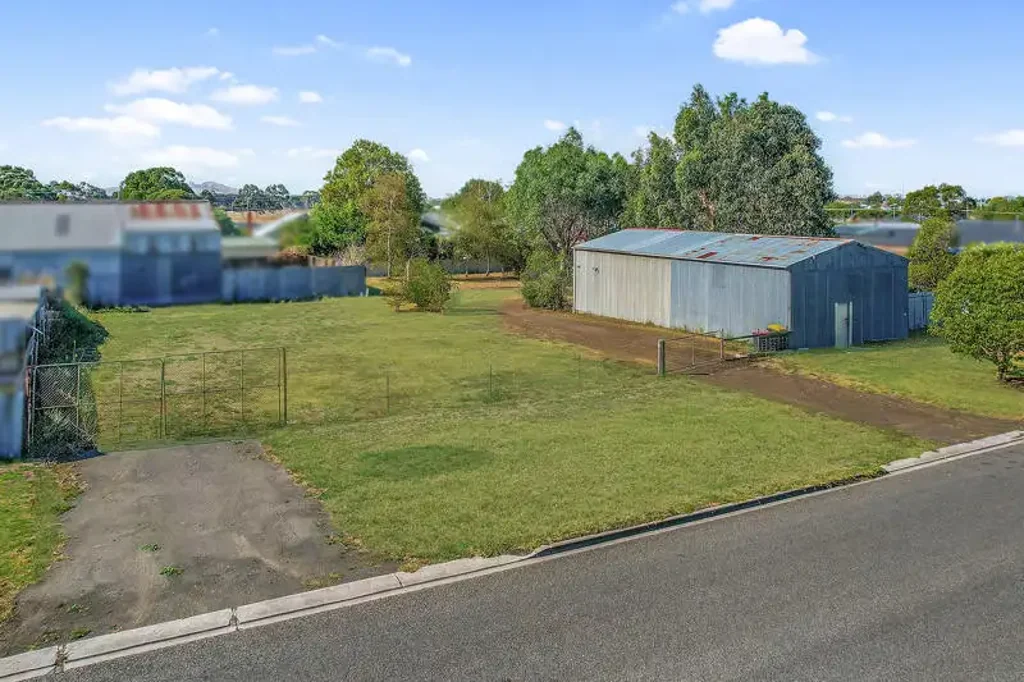 30 & 30a Grey Street, Terang, VIC 3264