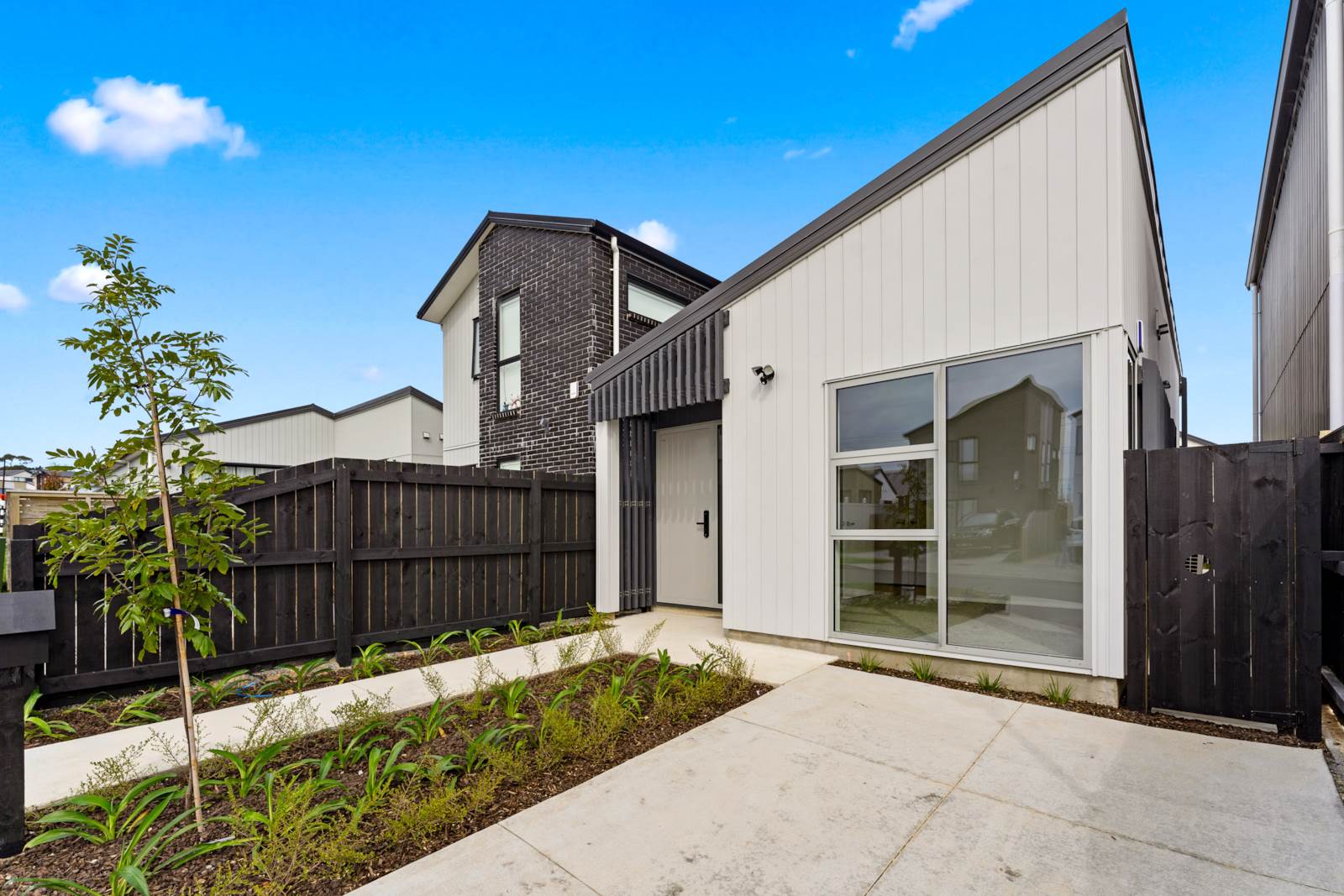 Residential  Mixed Housing Urban Zone