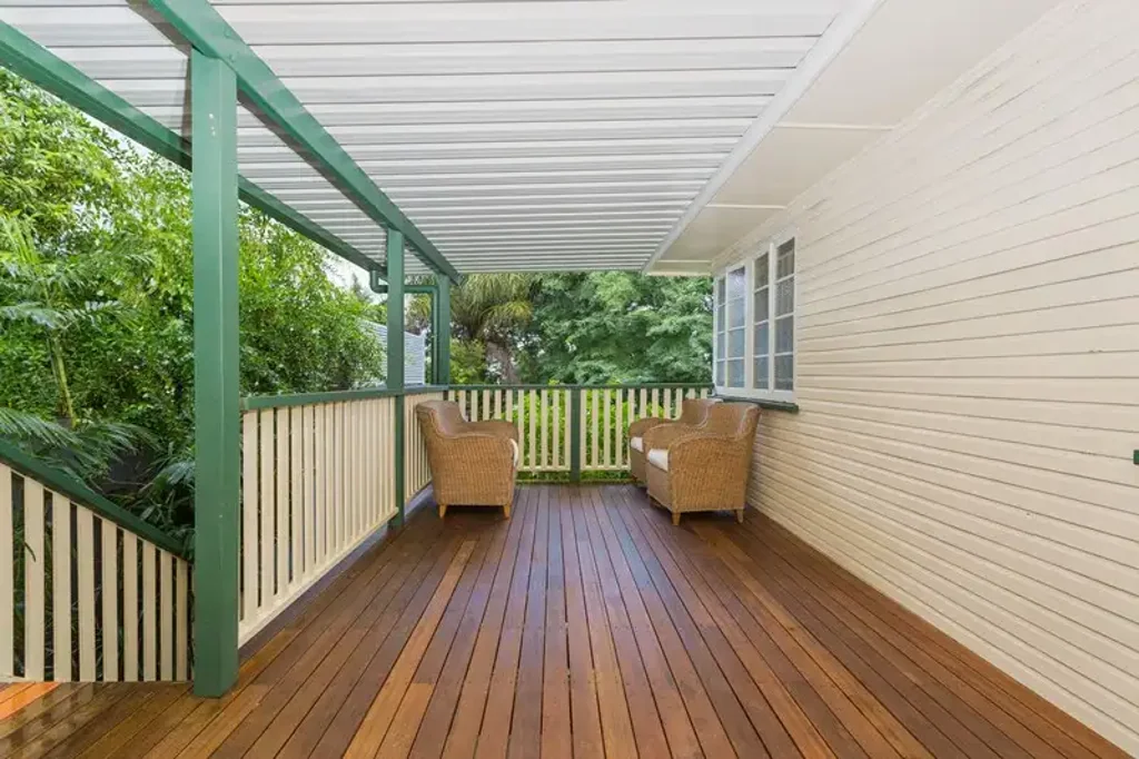 Well Presented Cottage Style Home!