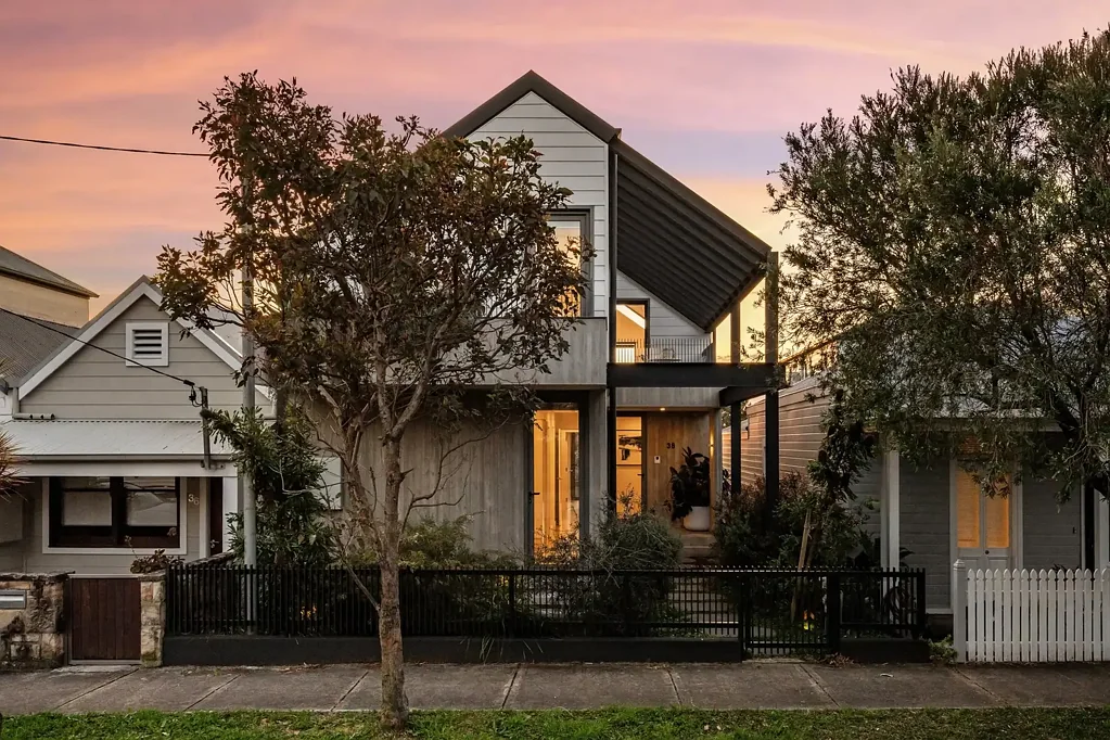 Annandale 4Kwarto Architectural Brilliance.
