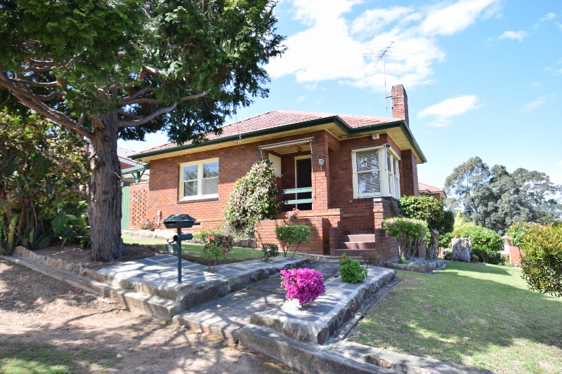 32 ANZAC AV, DENISTONE NSW 2114, 0房, 0浴, House