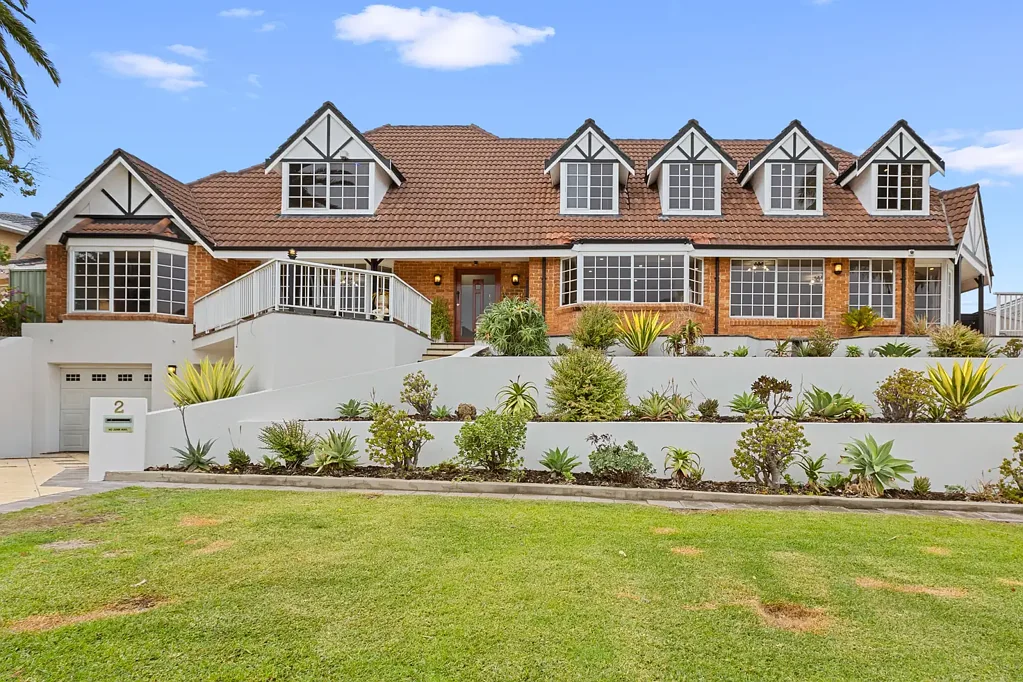 Kallaroo 5Moenga UNDER OFFER BY SANGITA FORREST!!