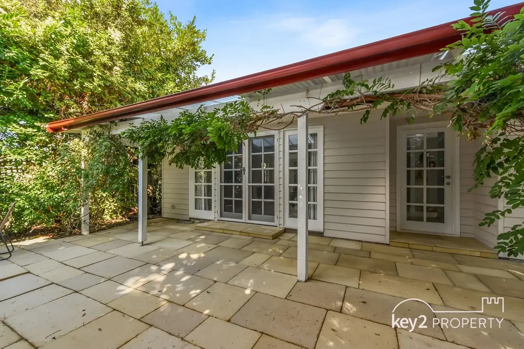 14 Russell Street, Evandale, TAS 7212