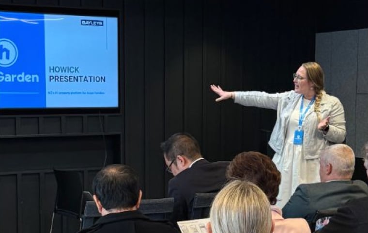 Connecting Buyers and Sellers: HouGarden Engages East Auckland’s Howick Market