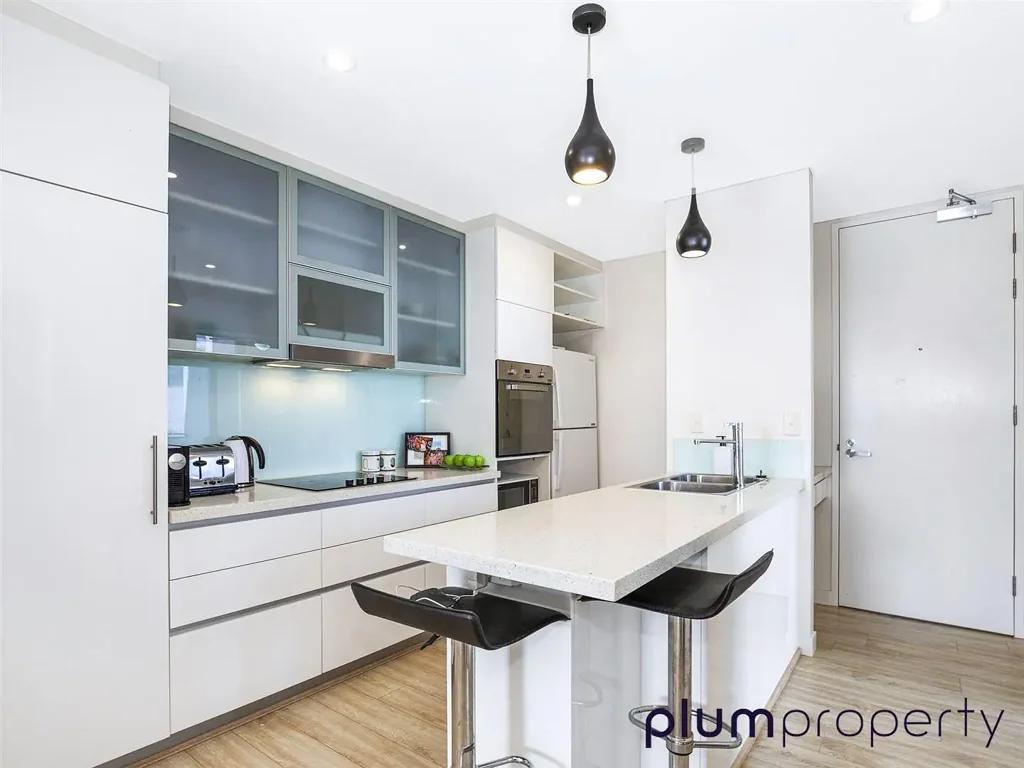 Modern, Contemporary and Close to Everything!