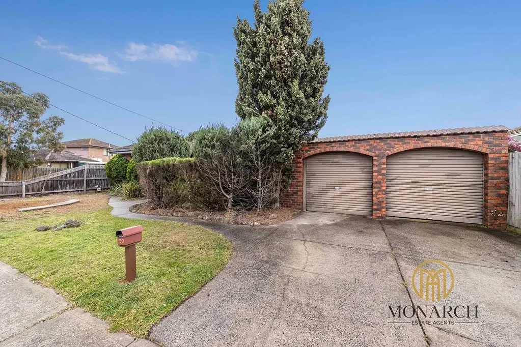 COMPLETE COMFORT | PRIME LOCATION | RENOVATED THROUGHOUT