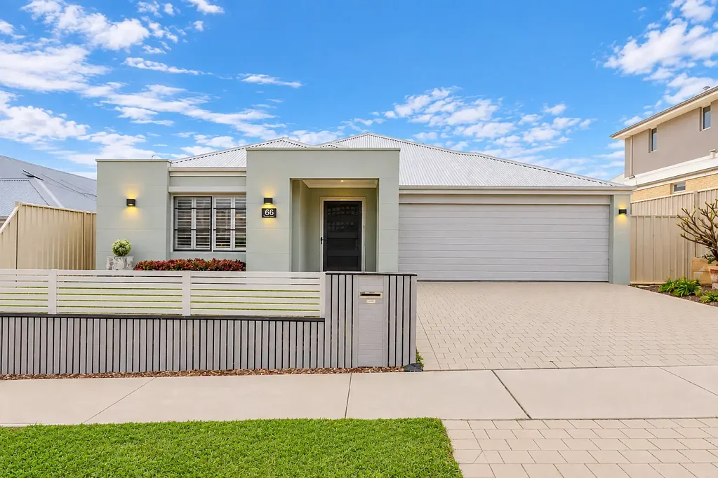 Yanchep 3બેડરૂમ Beautifully Refined Living in Capricorn Estate