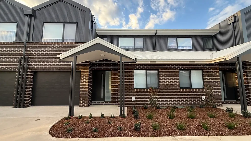 BRAND NEW 2 BEDROOM TOWNHOUSE