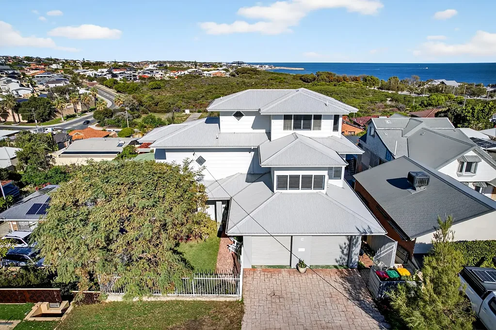 10 Dennis Street, Quinns Rocks, WA 6030