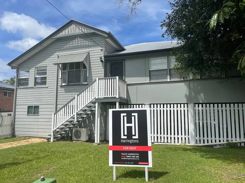 6 MONTH LEASE AVAILABLE - FAMILY HOME, STORAGE, WORKSHOP, TRAILER STORAGE