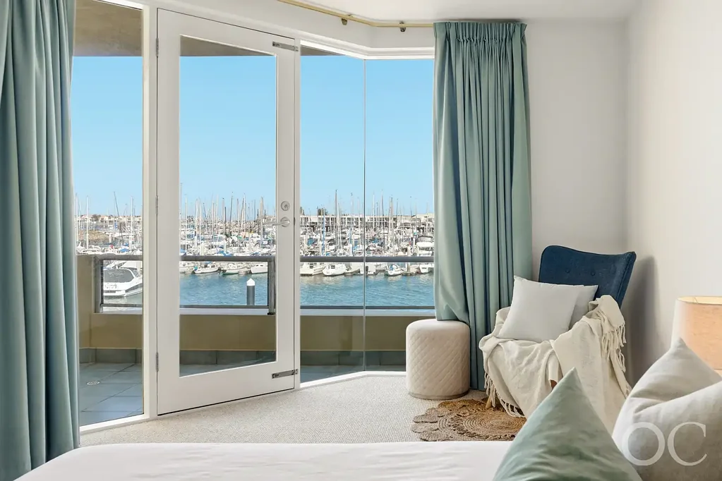 North Haven 3Habitaciones Open the Door to Waterfront Living With Marina Views, Sunsets & Dolphins