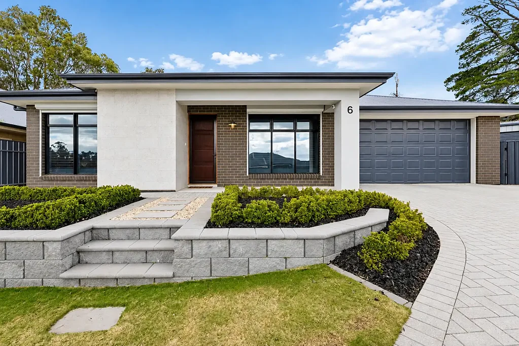 Charleston 4બેડરૂમ Spacious, Stylish & Built for Family Living