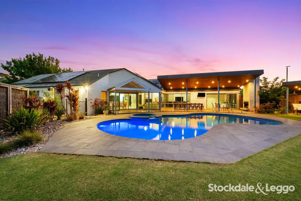 Traralgon 5침실 Luxury Lifestyle Residence on 2,515sqm with Tennis Court & Resort-Style Pool
