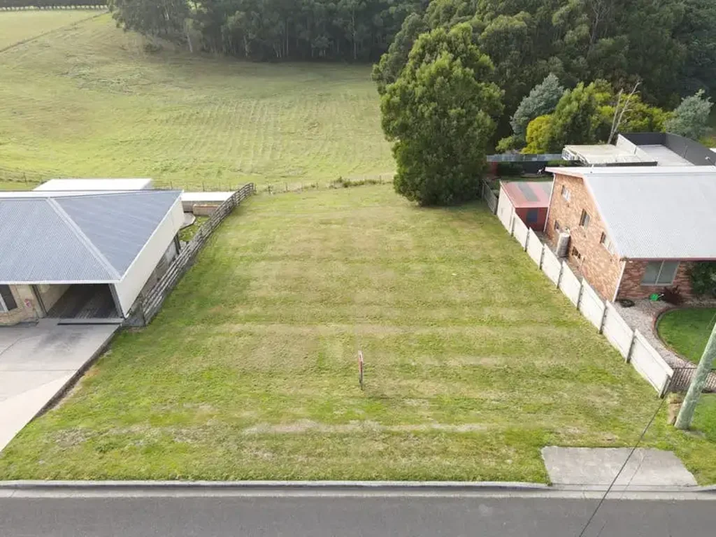 Smithton 🏗️ Build New or Invest in a Prime Location