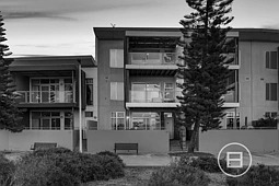18 Yao Cove, New Port
