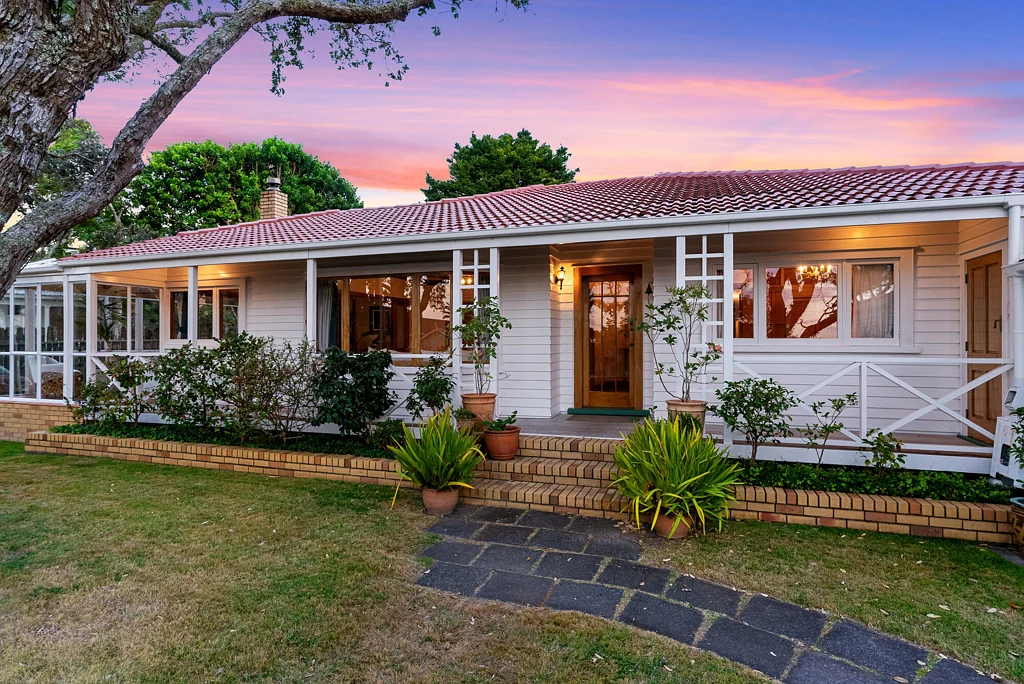 Bayswater 4 Slaapkamer Forever family home in peninsula