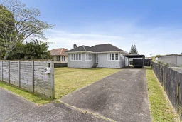 35 Johnstones Road, Otara