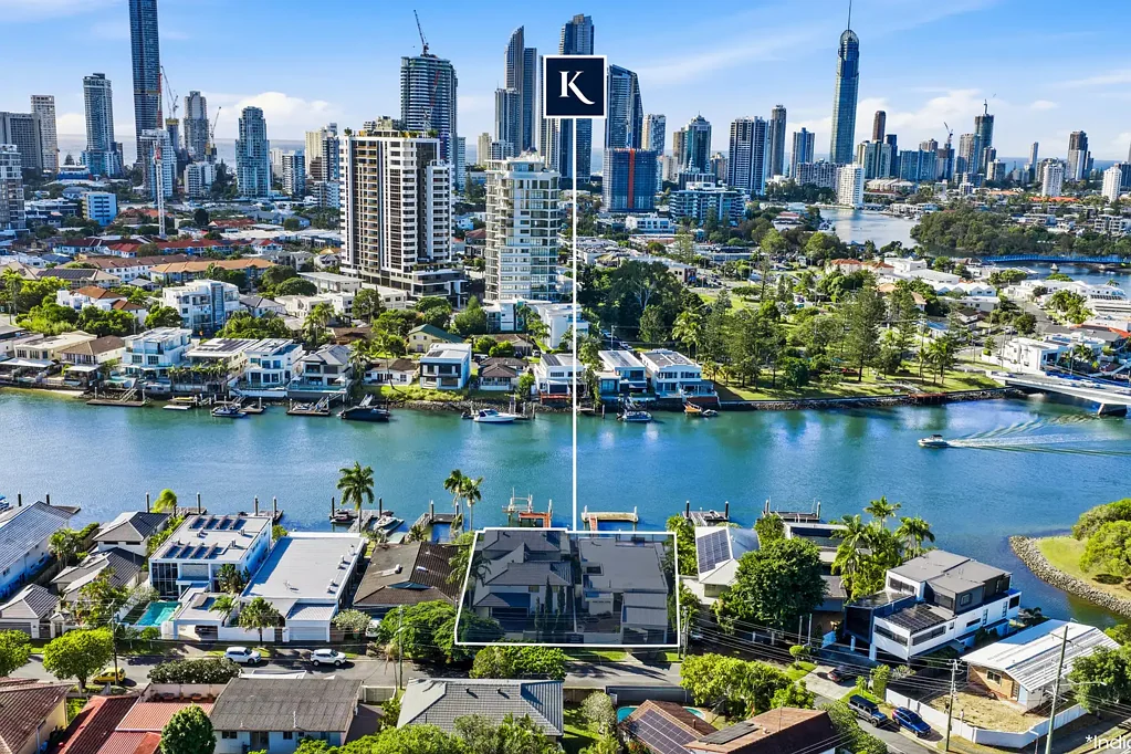 Southport 8房  Landmark Main River Opportunity: Deceased Estate | Dual Blocks | Skyline Views | Lucrative Potential