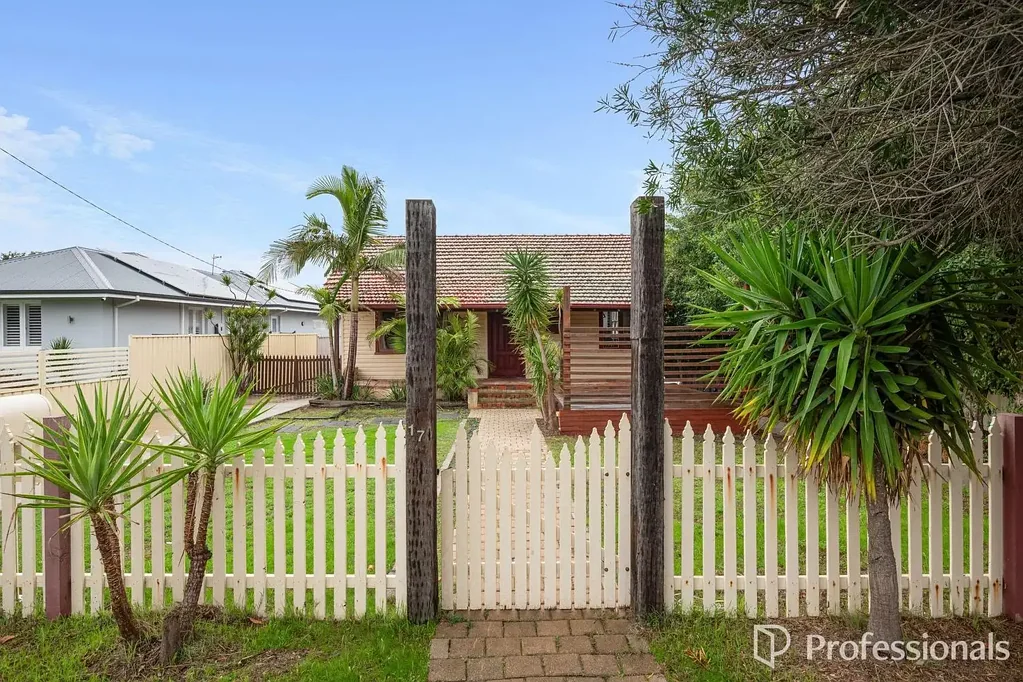 17 Oswell Street, Cloverdale, WA 6105