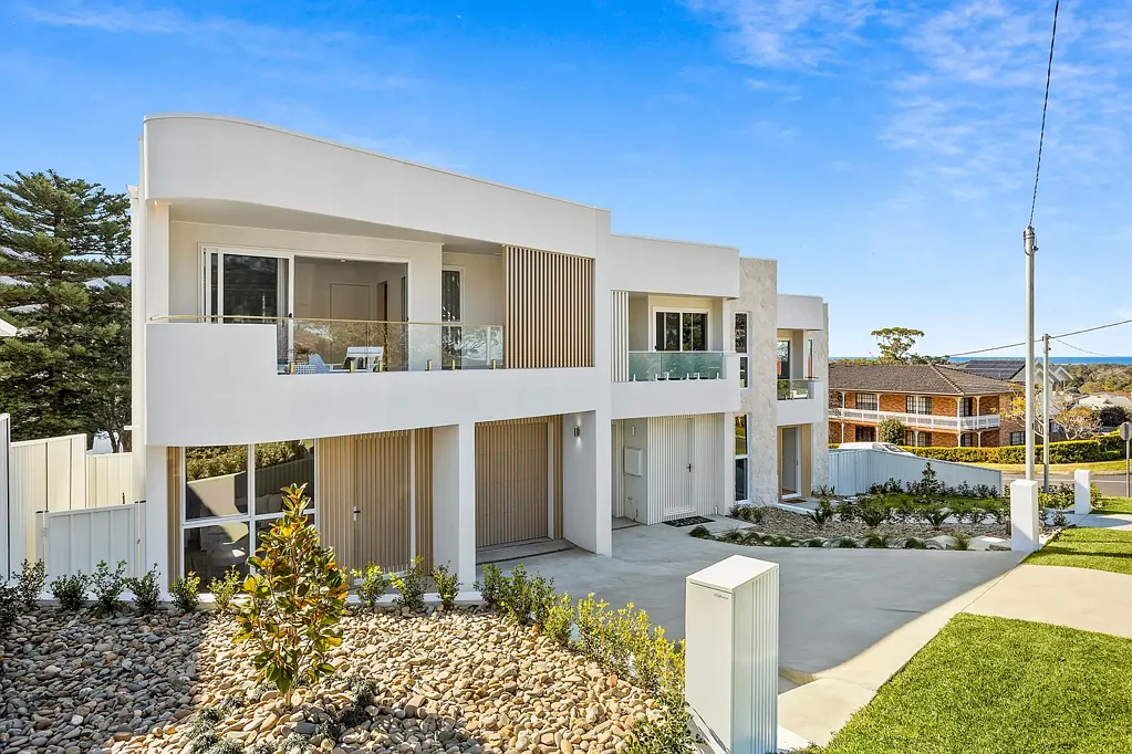 Balgownie 3Zimmer Brand new Torrens title luxury residence