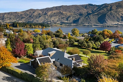 248 Beacon Point Road, Wanaka, Otago, 5 Bedrooms, 2 Bathrooms, House