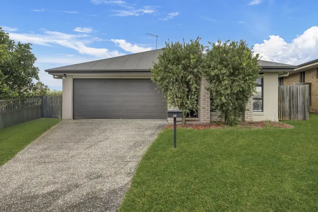 28 Bowerbird Street, Deebing Heights, QLD 4306