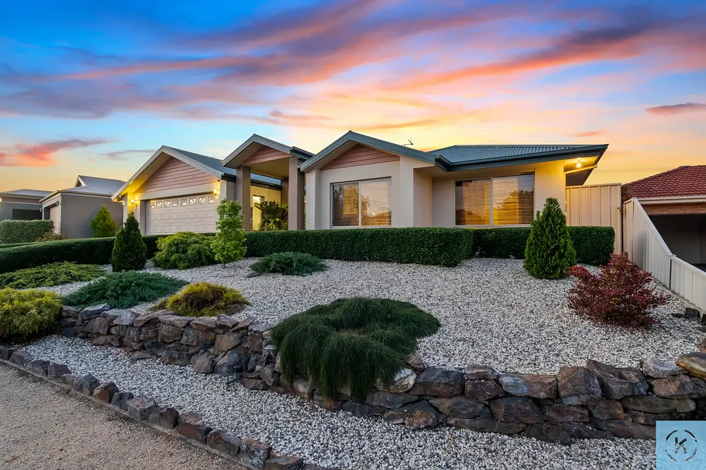Cobram 4ਬੈੱਡਰੂਮ Luxury Family Living in Cobram's Premier Location