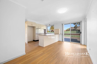 1 Dalby Pl, Chipping Norton, NSW 2170, 4 slaapkamers, 2 badkamers, House