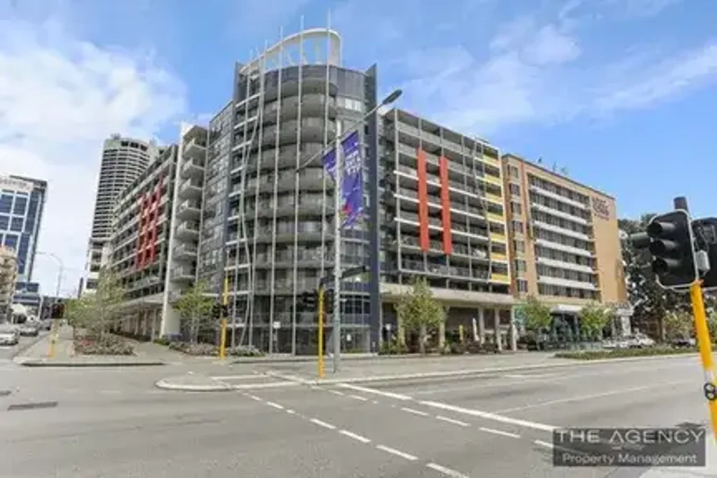 Furnished 1-Bed Apartment with Pool