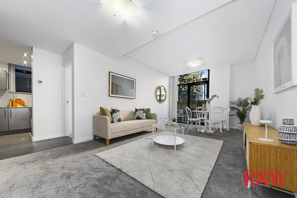 Ryde 1房 时尚底层公寓带超大庭院 - 全新装修，拎包入住 Stylish Ground Floor Apartment with Oversized Courtyard - Freshly Renovated & Move-In Ready