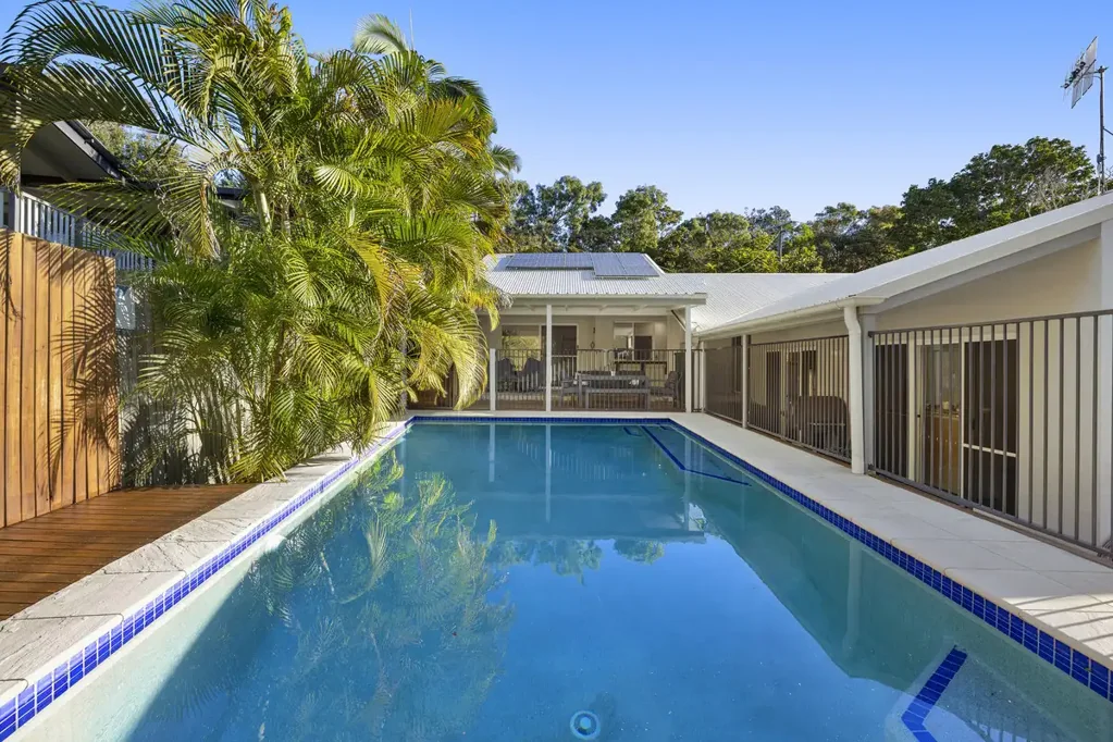 Peregian Beach 4ਬੈੱਡਰੂਮ Ultimate Coastal Escape: Dream Family Home just 700m to the Beach…