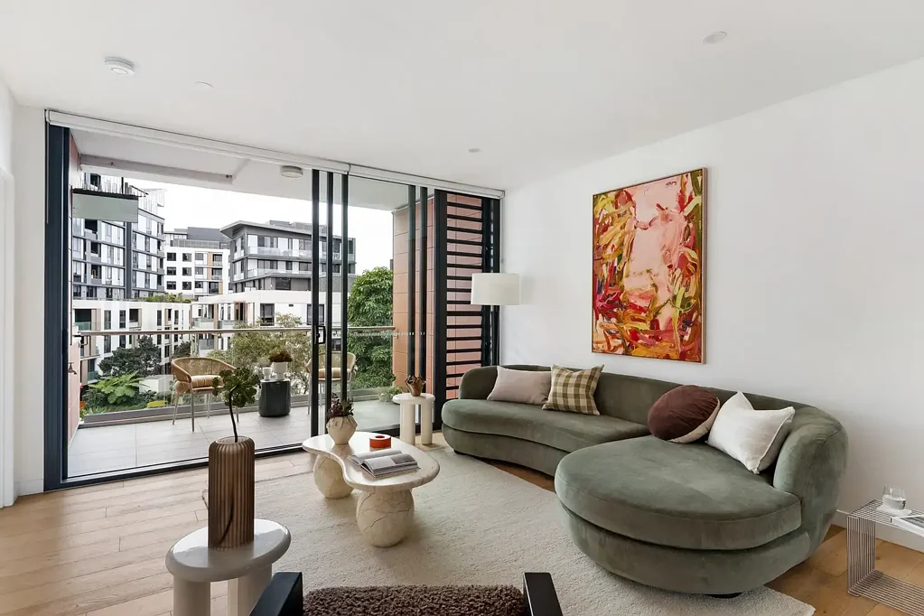 Lewisham 2 Bedroom Contemporary two-bedder in fantastic locale
